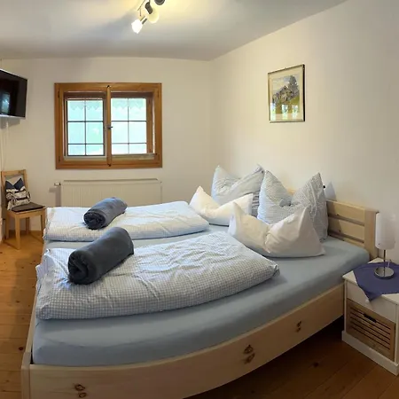 Landsitz Rocky Docky Ferienhaus *